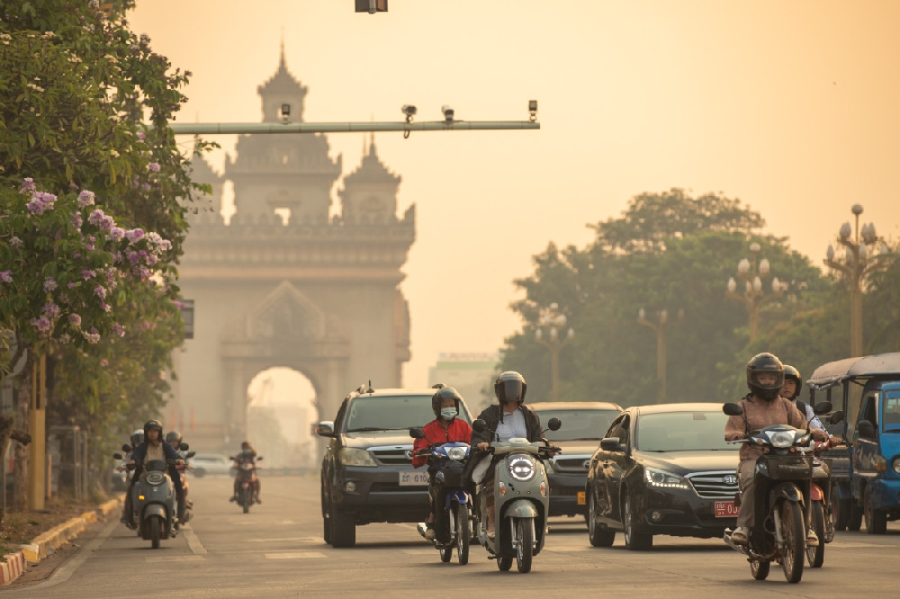 世行预警：东亚增速放缓至4.2%，韧性犹存静待AI破局